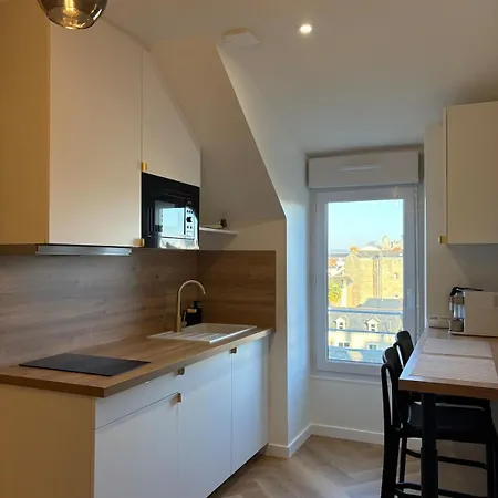 En Aparte Theatre, Au Coeur De Apartment Laval (Mayenne)